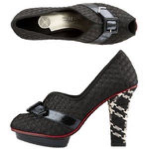 NWOT Isabel Toledo Houndstooth heel 4.25" Size 7